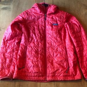 Patagonia Nano Puff (medium, coral)